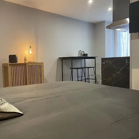 Apartman Nuit Chez Louis, *