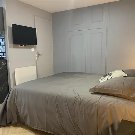 Apartman Nuit Chez Louis, *